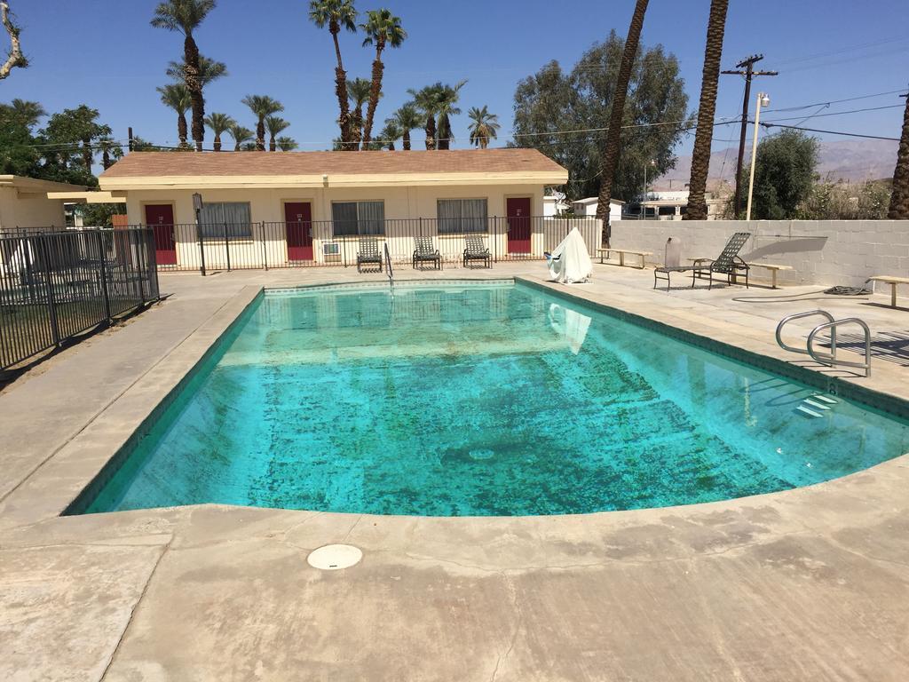 Western Sands Motel Indio Exterior photo
