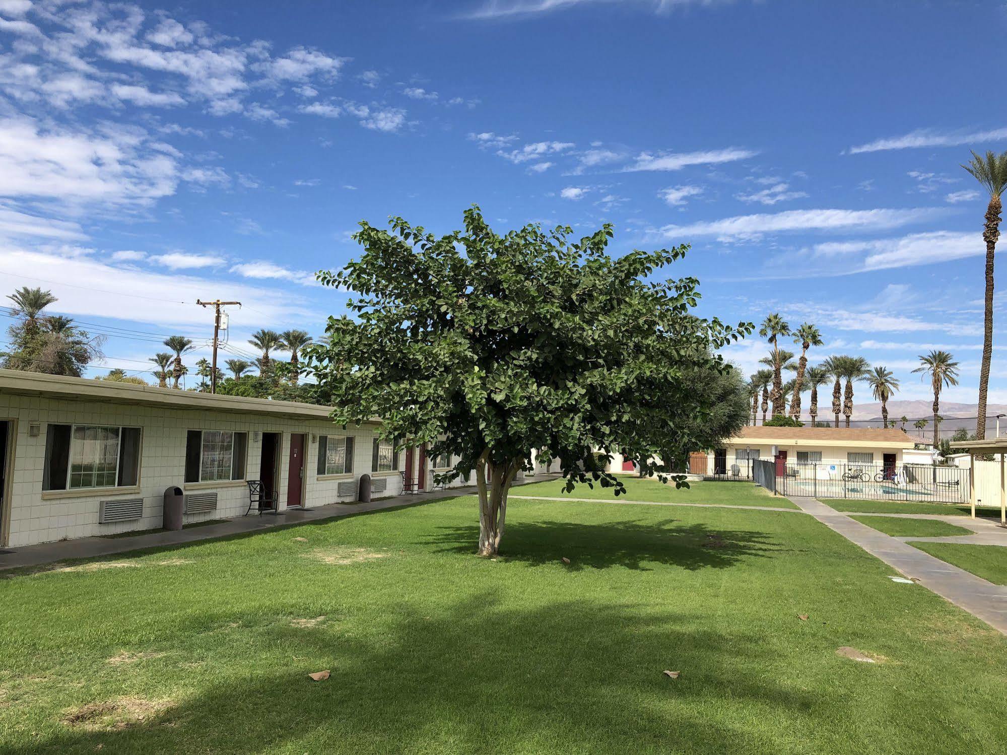 Western Sands Motel Indio Exterior photo